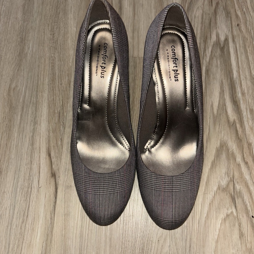 Comfort Plus by‎ Predictions, Silver/Black Womens Pumps, Size 7